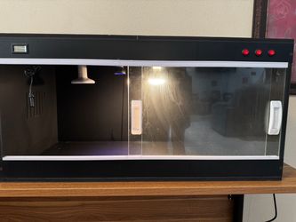 Reptile Enclosure Great Condition