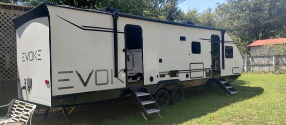 2021 Travel light Evoke