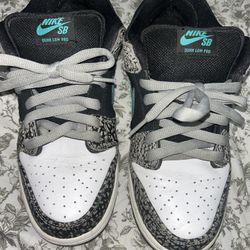 Nike SB Dunk Low atmos Elephant 