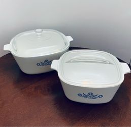 Set/2 vintage CorningWare Pyroceram casserole dish in the classic Blue Cornflower pattern