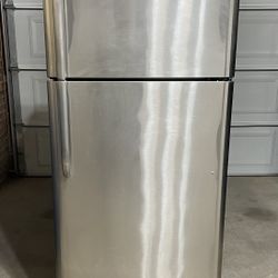 Frigidaire Fridge Refrigerator 