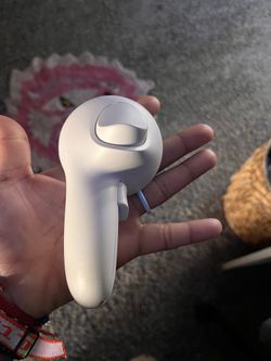 Quest 3 remote right hand area