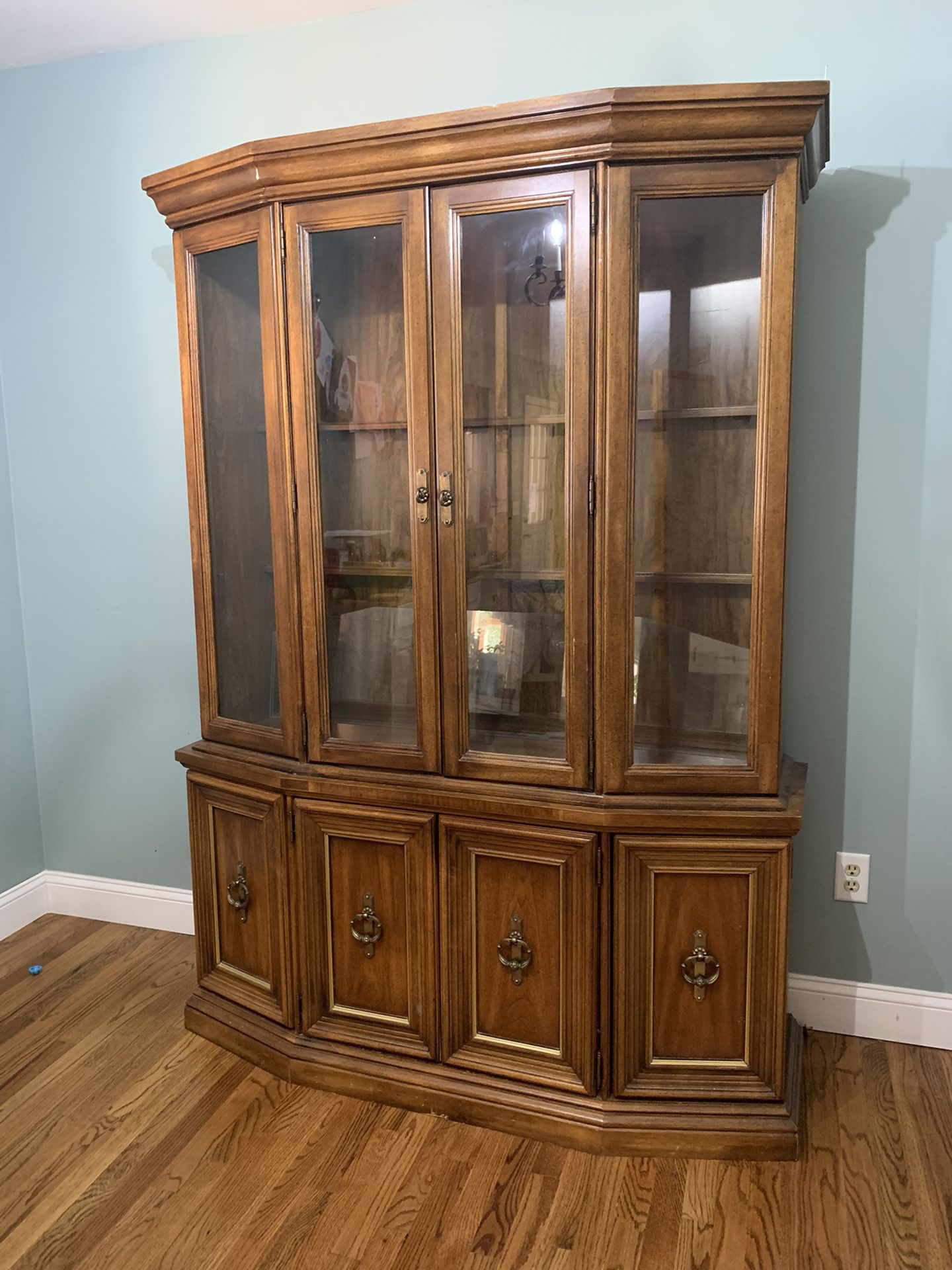 China Cabinet for Sale $50