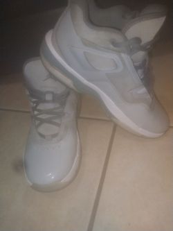 Jordan Stay Loyal 3 GS "Wolf Grey" size 5.5y