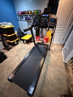 Horizon Fitness 7.0 AT Studio Series Performance Treadmill