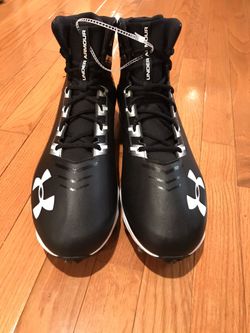 Under Armour Black Football Cleats