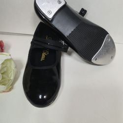 Dance Class Black Tap Dance Shoes for Girl. Patent-Leather Tap Black Shoes.