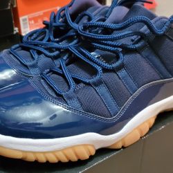 Air Jordan 11 Low NAVY Gum Sole Size 14 Used