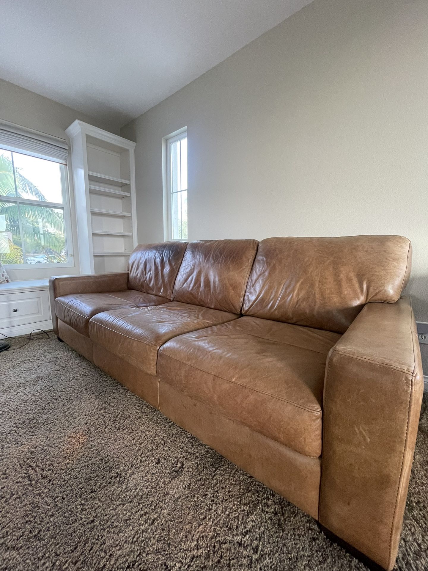 Spagnesi leather couch