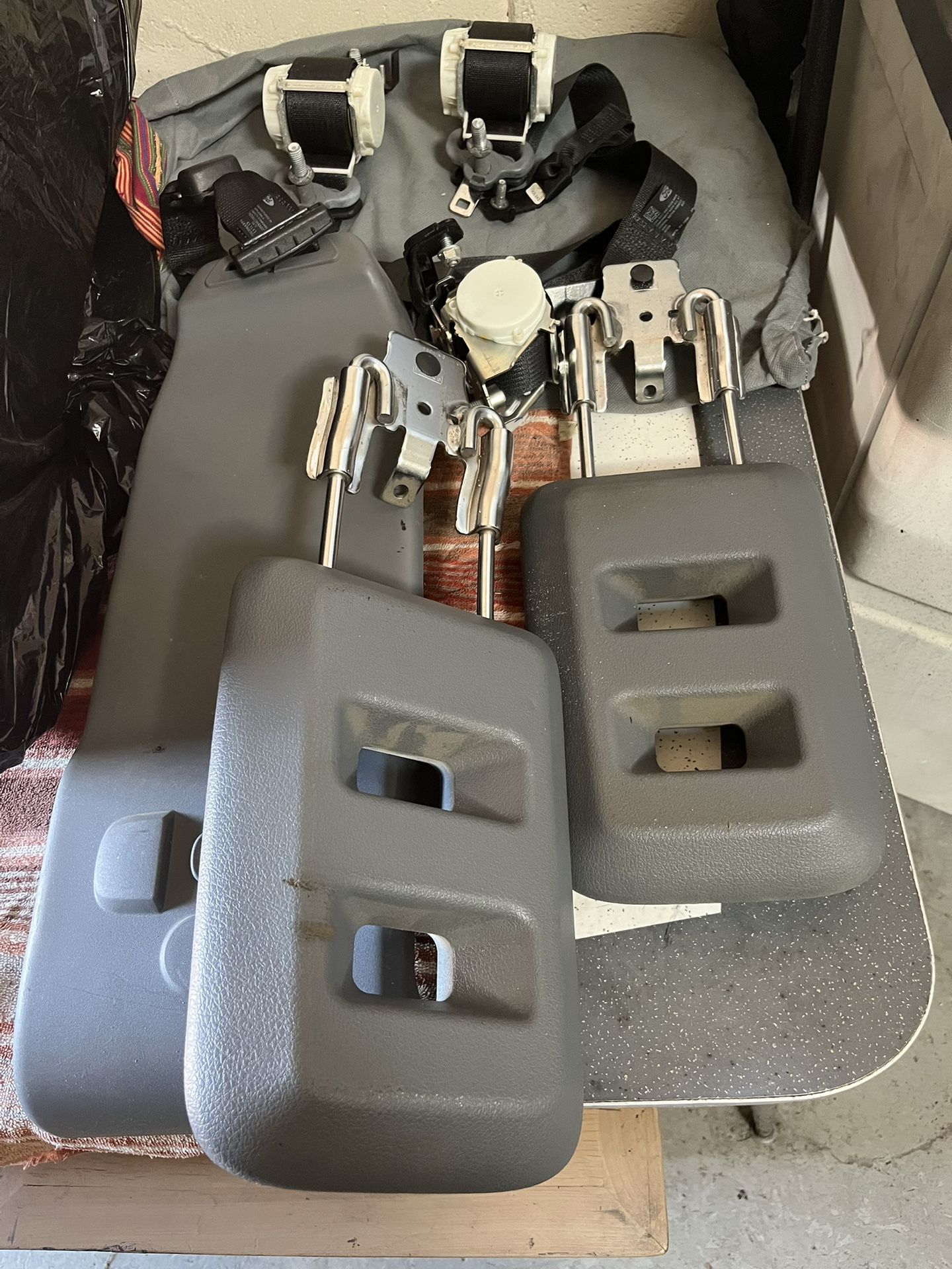 Used 2016 Ford F350 Seat Rear Seatbelt Parts,