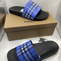 Burberry Slides / Chanclas