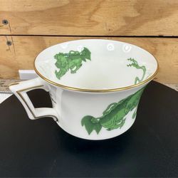 7 Wedgwood Williamsburg Chinese Tigers Bone China Coffee Cup Made In England $20 each $100 all 7  Pick up in Deer Park Texas 77536