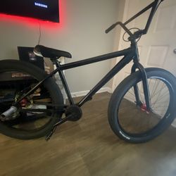 Throne Goon Xl Deezy Version   Trades Only