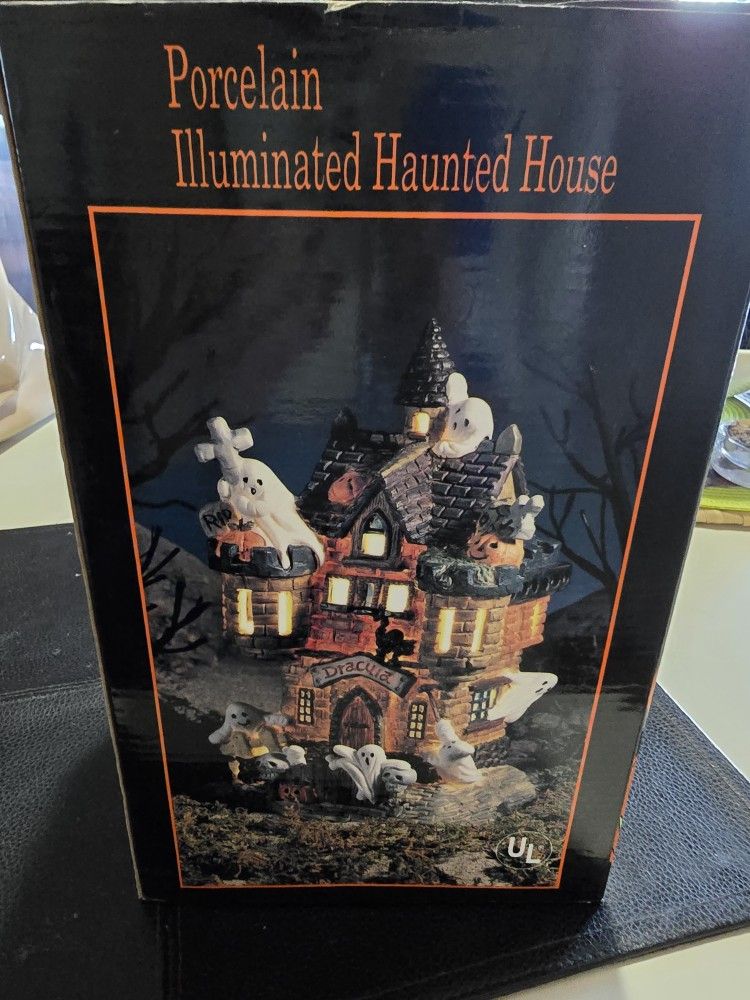HALLOWEEN π VINTAGE ILLUMINATED HAUNTED HOUSE DRACULA