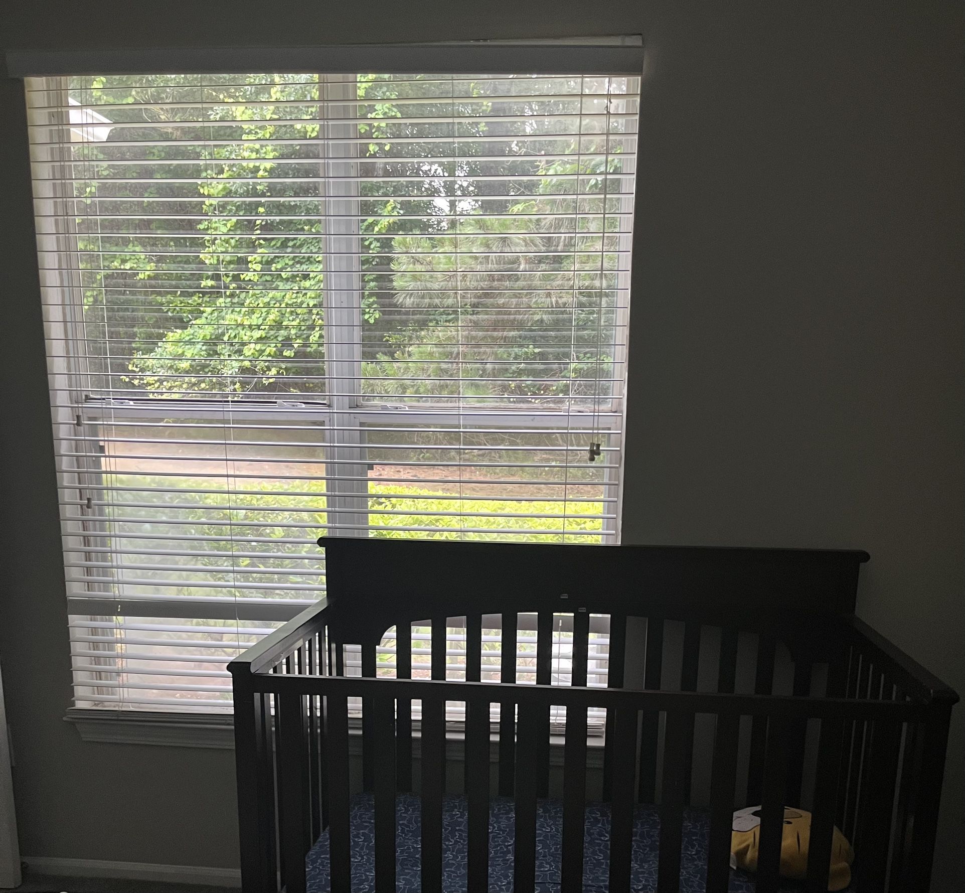4 In 1 Crib With toddler mattress