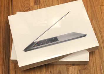 Brandnew MacBook Pro 15” Touch Bar (mid 2019) intel core i9 512GB SSD