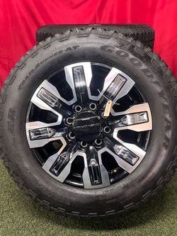 2025 GMC Sierra Ultimate Denali 2500 8 Lug 20 Inch OEM Wheels