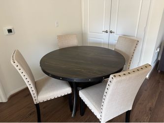 48” round dining set