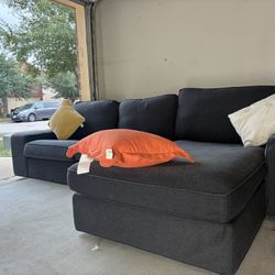 sectional sofa clean pet Friendly ready for pick up