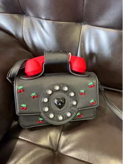 KITSCH CHERRY MINI PHONE BAG RED BLACK Betsey Johnson