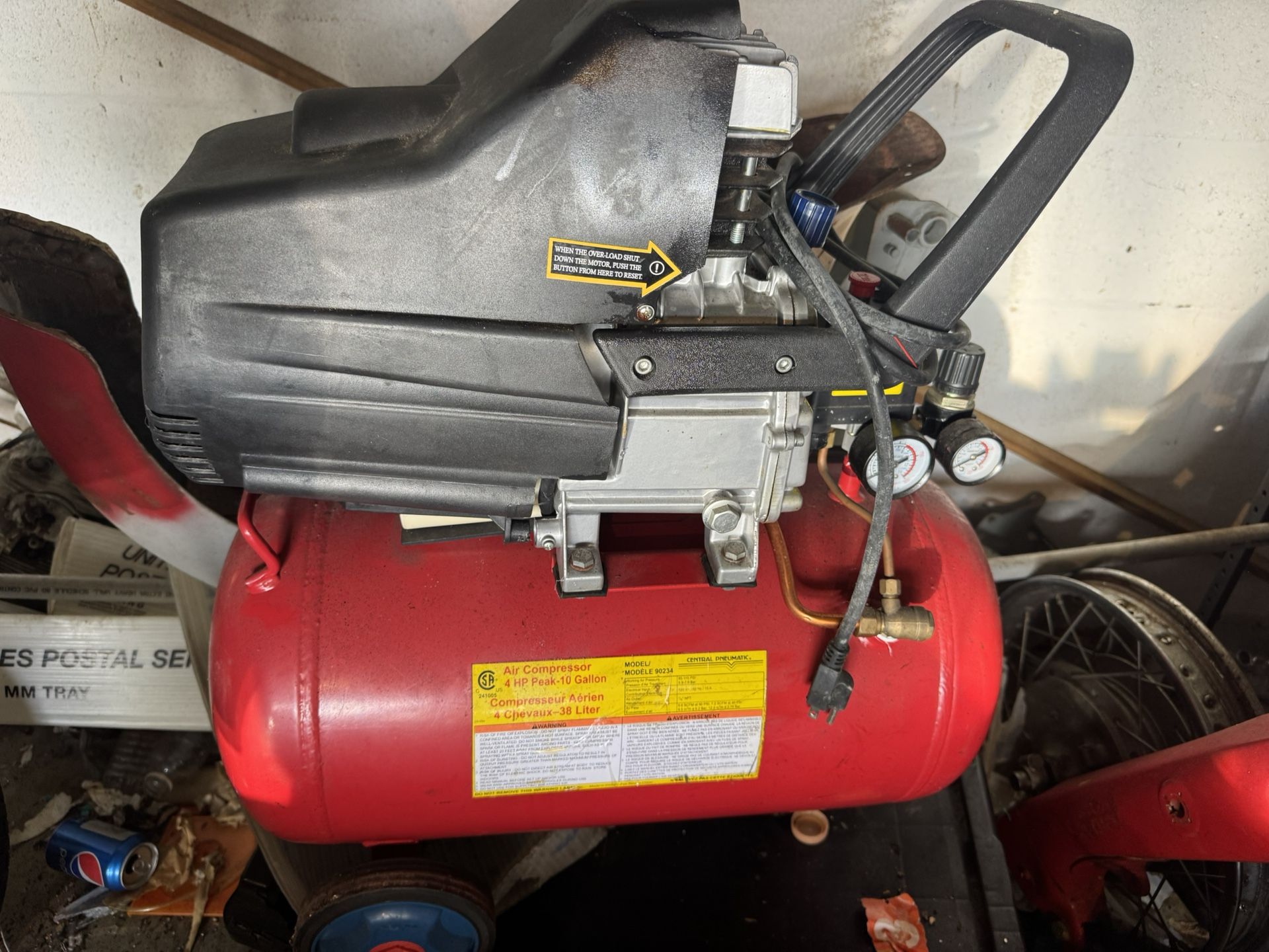 Central Pneumatic 10-gallon, 4-horsepower air compressor