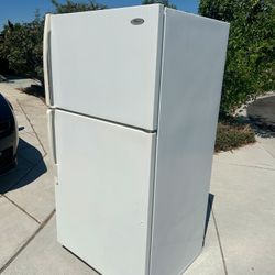 Refrigerator With Great Working Condition 