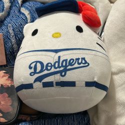 Dodger Hello Kitty Squishmallows 