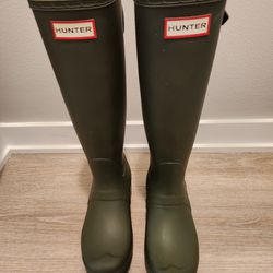 Hunter Boots (Size 5)