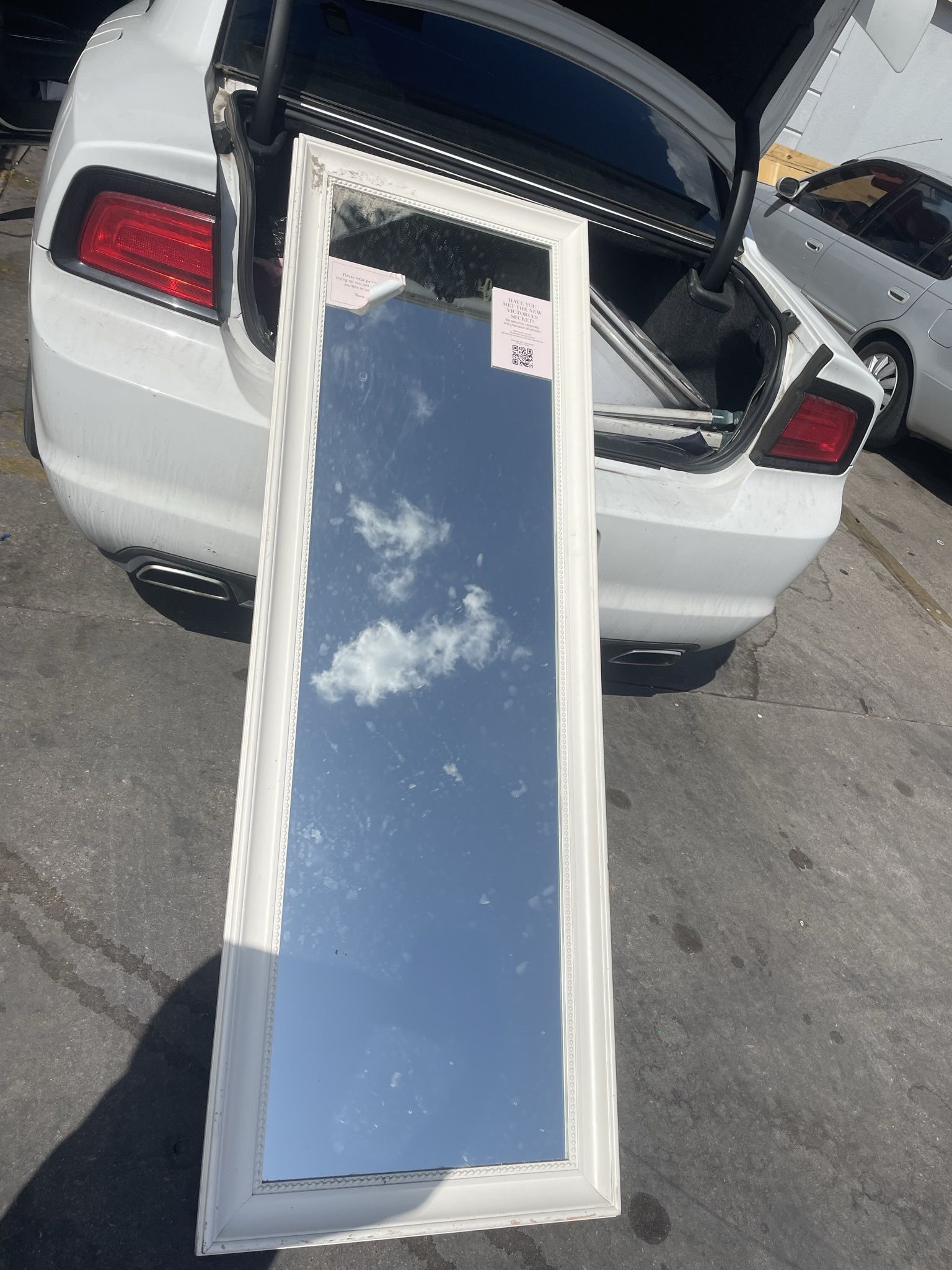 Stand Up White Mirror