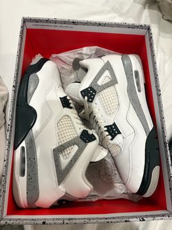 Jordan 4 White Cement Sz 10.5