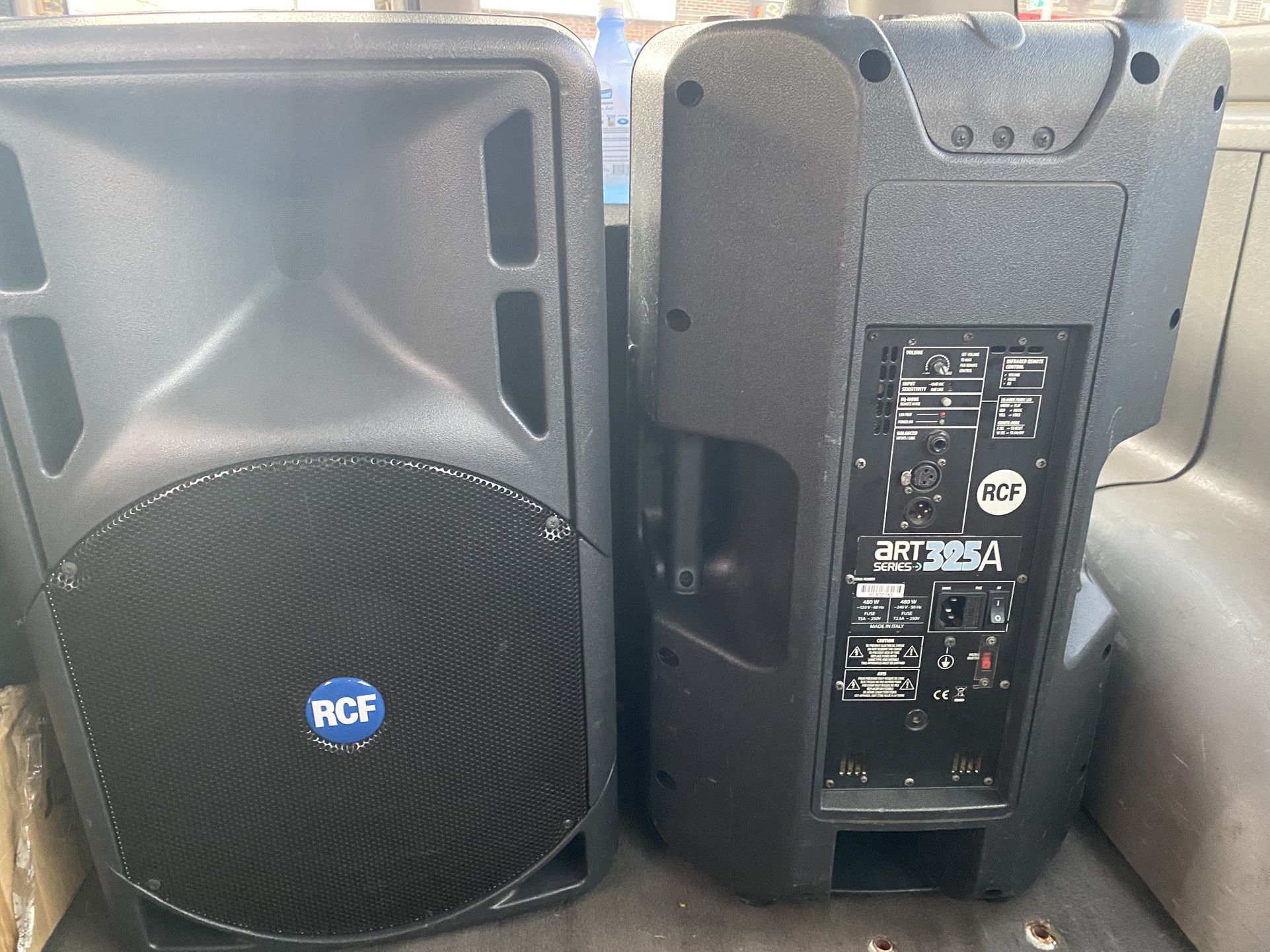 RCF ART 325A: 2-Way Bi-Amped Speakers Pair