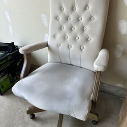 Beige Velvet Tufted Office Chair 