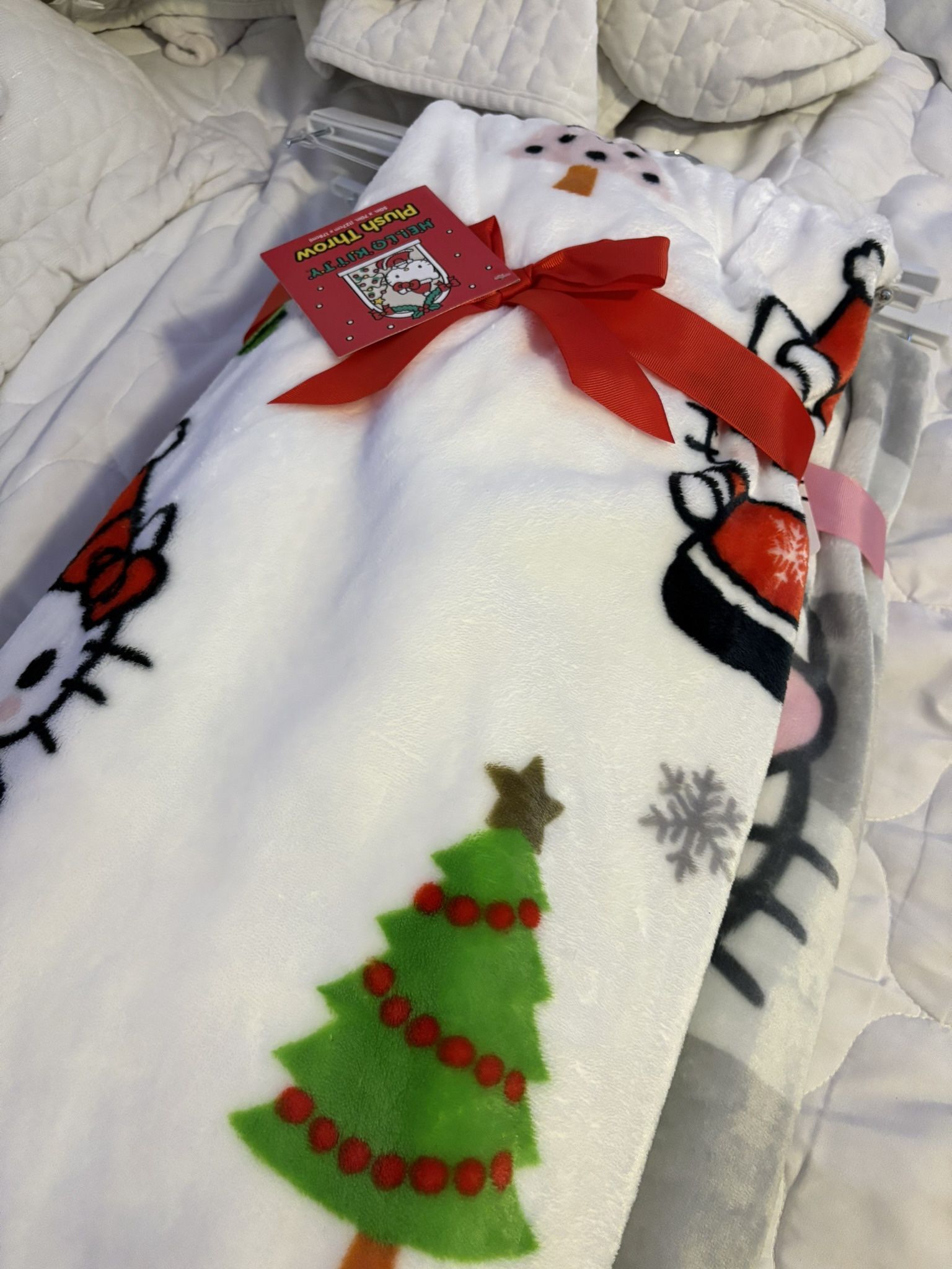 Hello Kitty Throw