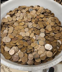 Lot of 100 wheat Pennie’s