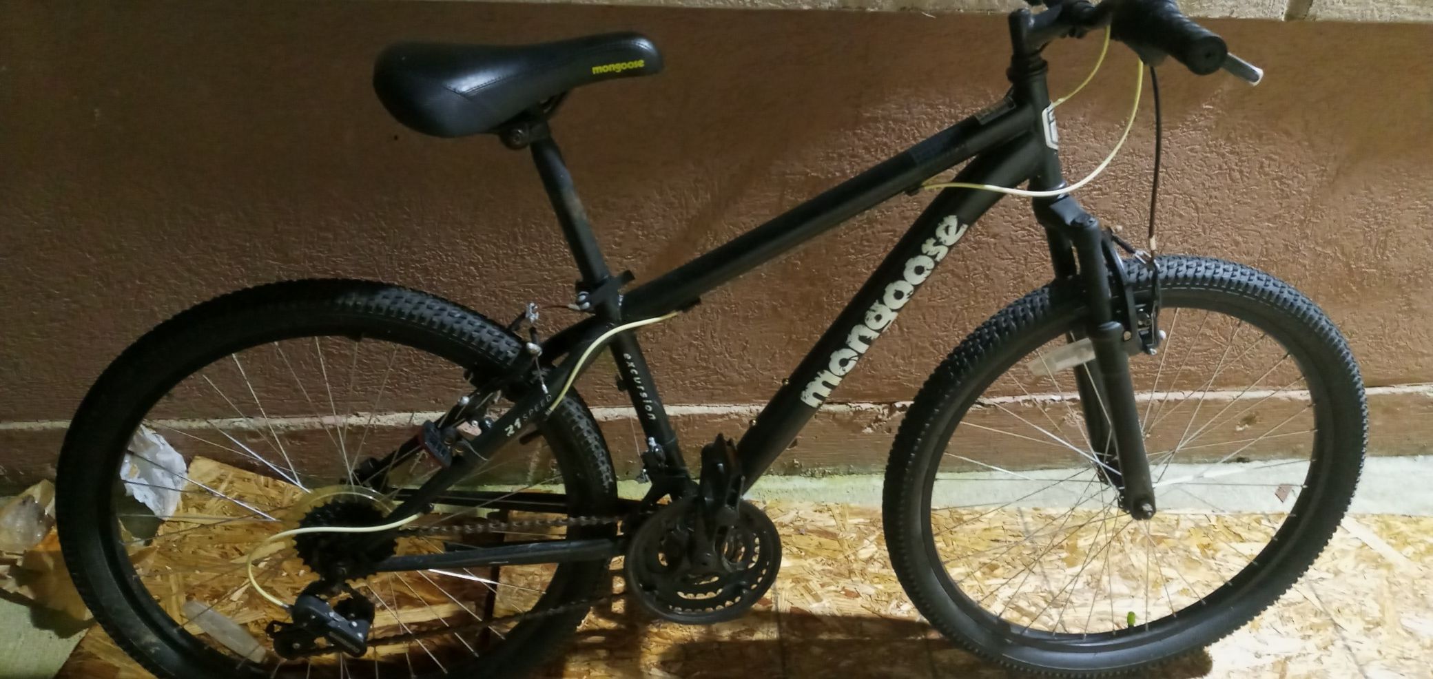 Mongoose excursion 21 online speed mountain bike