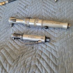 Two Snap-on Ratches 3/8 And 1/4"