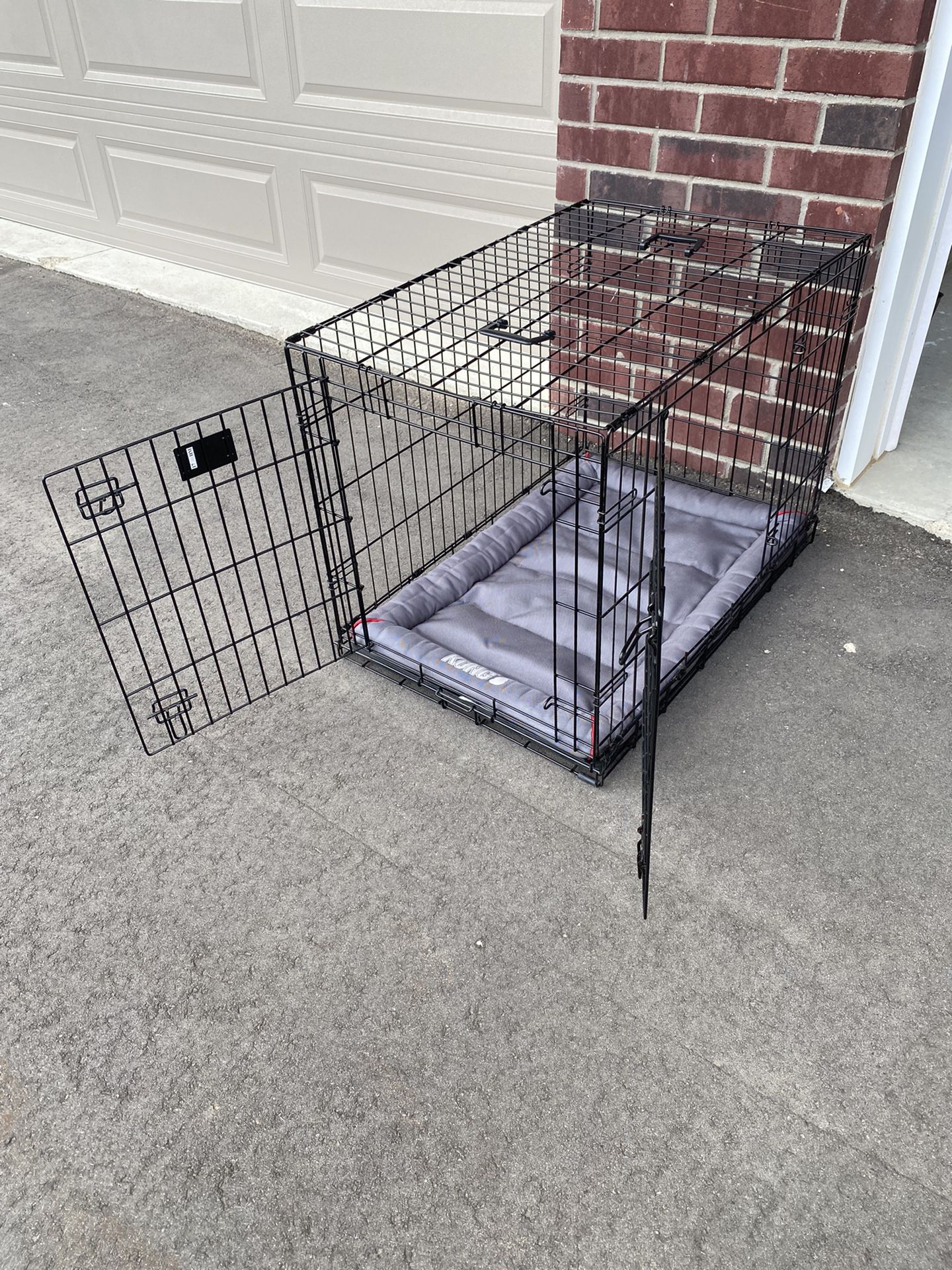 Collapsable Dog Crate 36L x 24W x 27H 