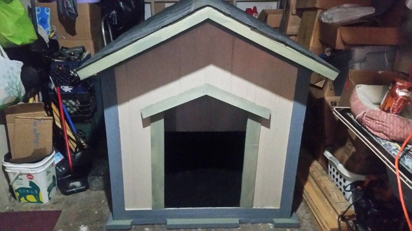 XX LARGE DOG HOUSE