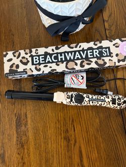 BRAND NEW BEACHWAVER CURLING IRO. LEOPARD PRINT