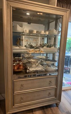 Glass cabinet with drawers