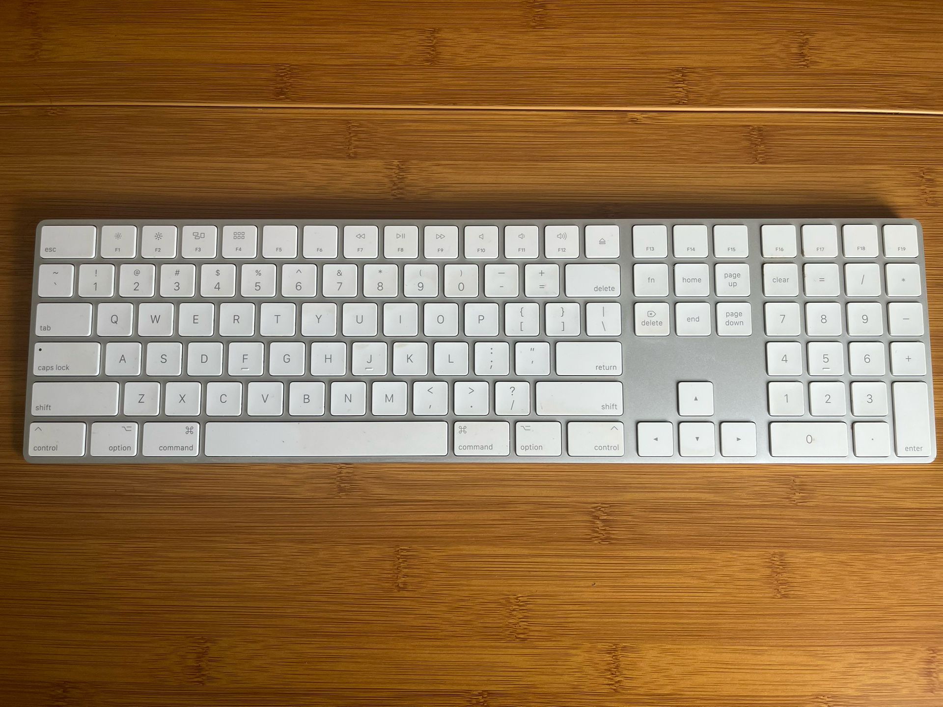 Apple Keyboard