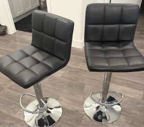 2 Black  Barstools CASH ONLY!