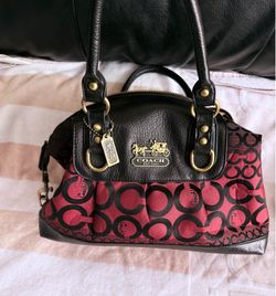 Nice purse large size like new I’m in Winchester va if you interested price only $50