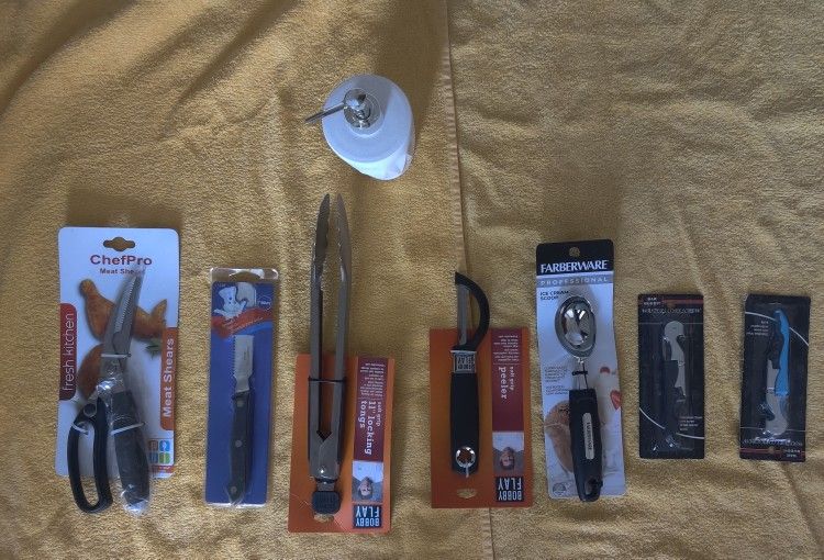 Brand New Kitchen Tool Bundle – Premium Utensils for Everyday Cooking & Entertaining. $4 Each