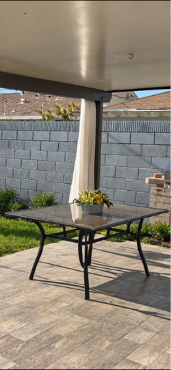 Outdoor table