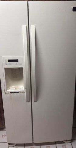 Kenmore White Side-by-Side Refrigerator with broken Ice Dispenser