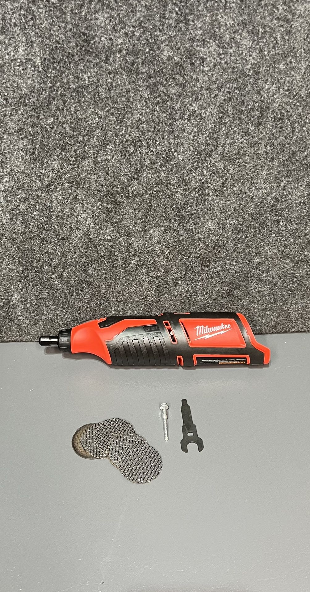 Milwaukee(2460-20) M12 12V Lithium-Ion Cordless Rotary Tool (Tool-Only)