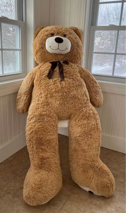 Giant brown Teddy Bear