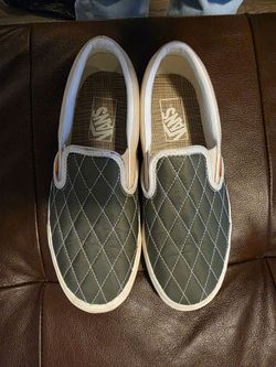 Vans Quilted Slip-On Sneakers Olive Green/Cream Size 7.5