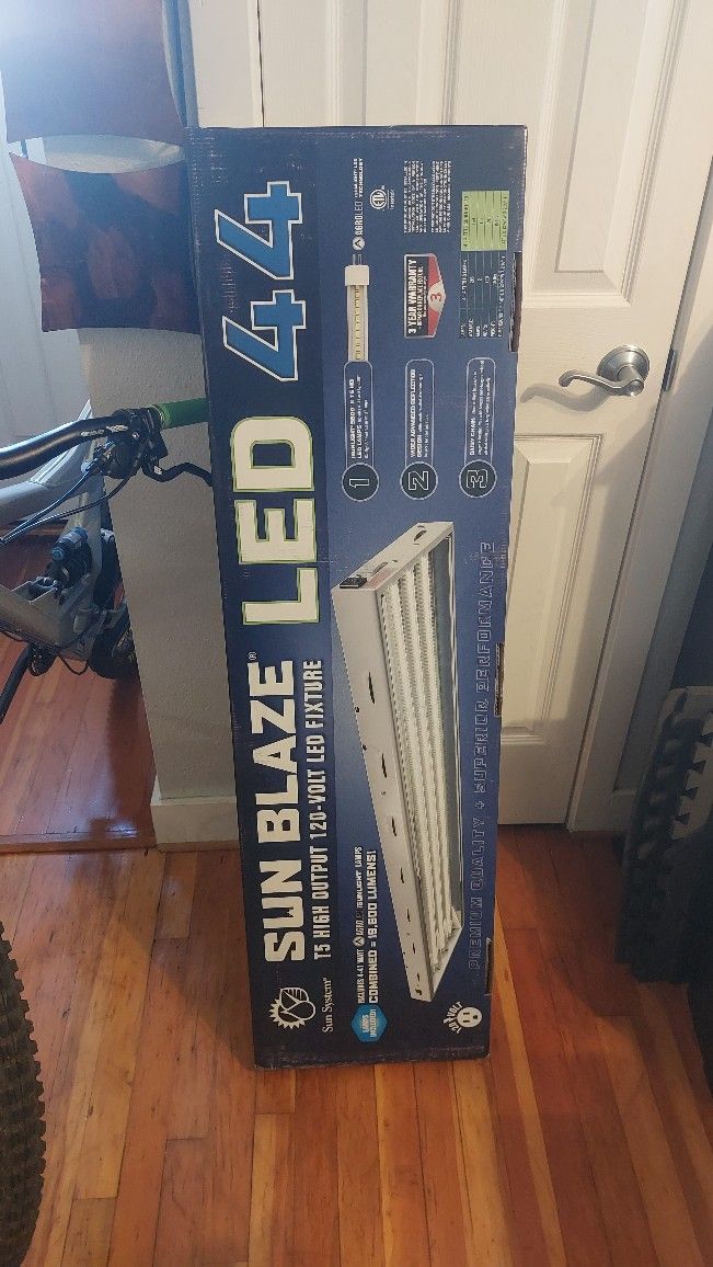Shop Light / Grow Light LED